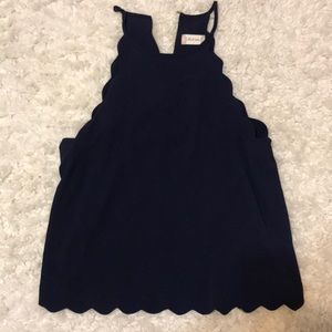 Scallop detail halter tank top